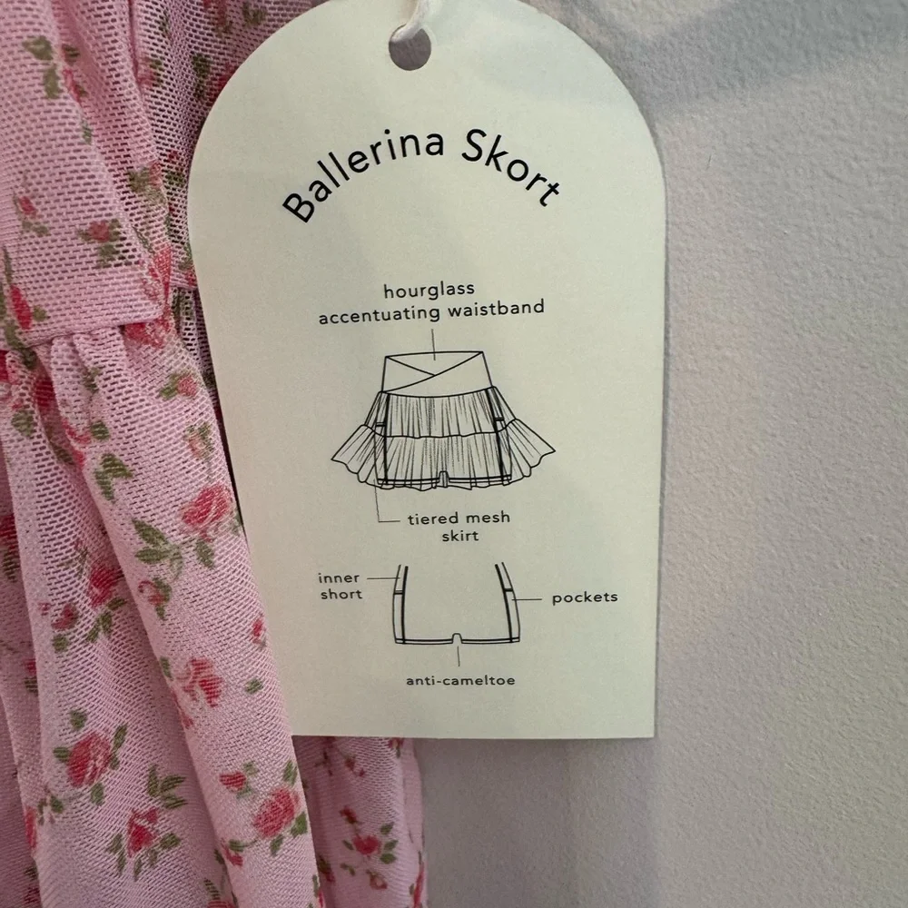 Blogilates Women's Ballerina Skort, Pink Gingham Floral, NWT - Picture 8 of 13